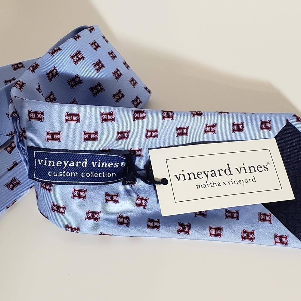 VINEYARD VINES TIE